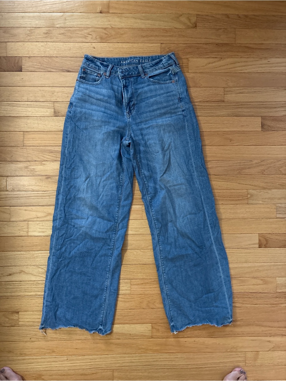 American Eagle Outfitters Wide-Leg High-Rise Jeans in Blue